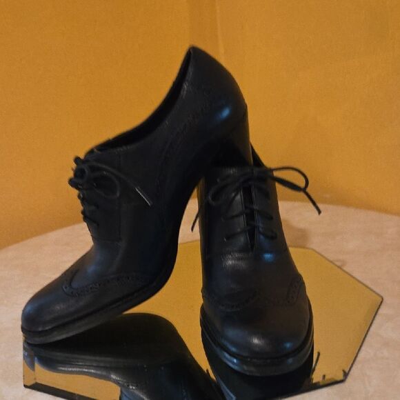 Chadwicks Black Ankle Booties - Picture 7 of 12